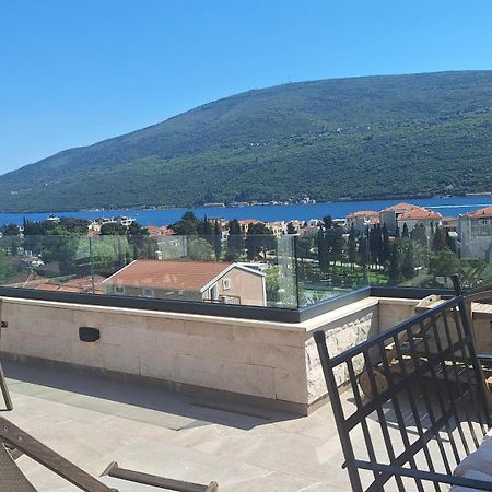 Porto Vista Penthouse Kumbor Apartment Exterior photo